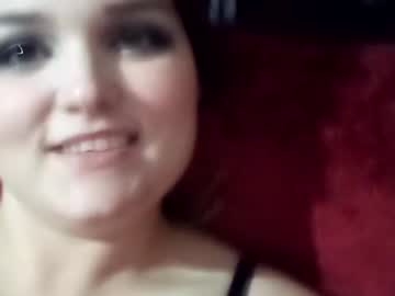 girl Live Porn On Cam with darlin_babe