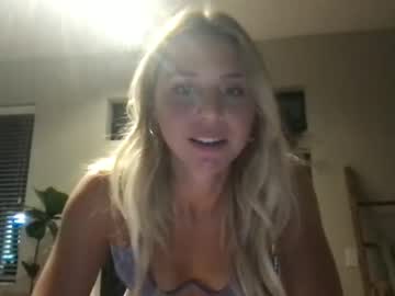 girl Live Porn On Cam with lexie_monroe
