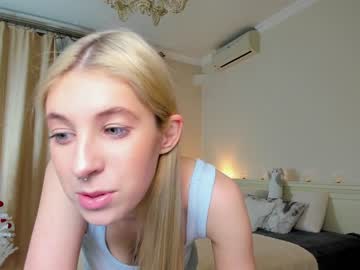 girl Live Porn On Cam with vivian_blue