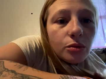 girl Live Porn On Cam with pebblesbby1321