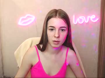 girl Live Porn On Cam with emily_kimm