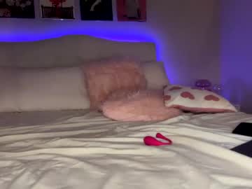 girl Live Porn On Cam with ellebby7