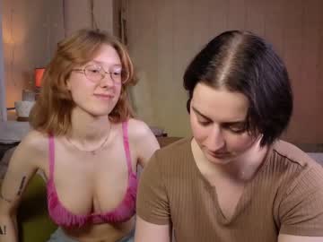 couple Live Porn On Cam with jitoon_exe