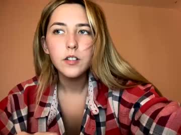 girl Live Porn On Cam with cailyviolet