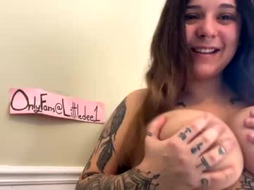 girl Live Porn On Cam with littledee1234