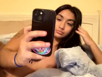 girl Live Porn On Cam with karmenslove