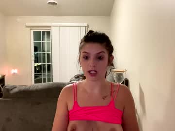 girl Live Porn On Cam with taya_raelynn