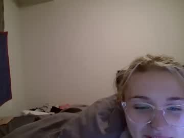 girl Live Porn On Cam with shortnsweetie