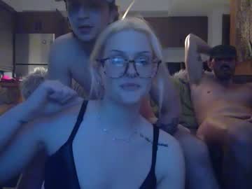 couple Live Porn On Cam with we_freaky361
