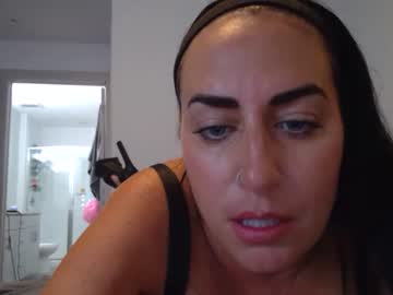girl Live Porn On Cam with sexyblueeyedqueen