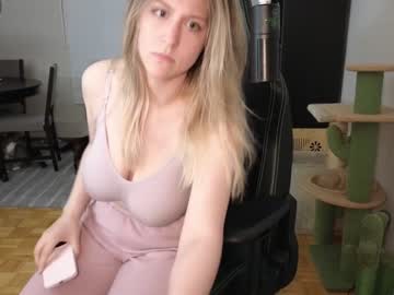 girl Live Porn On Cam with alexa_dream