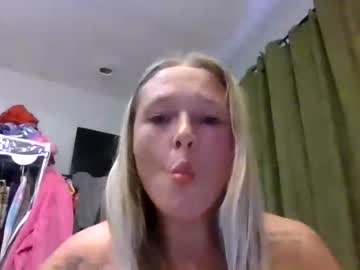 girl Live Porn On Cam with lilmspeachhh