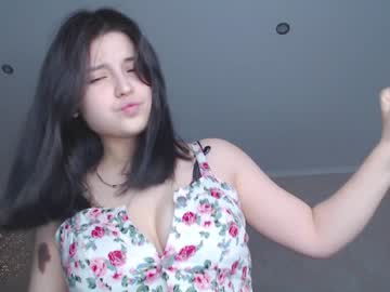 girl Live Porn On Cam with litttle_baby
