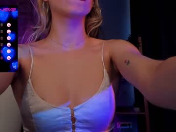 girl Live Porn On Cam with dahlia_shy