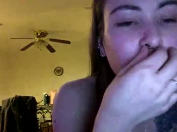 girl Live Porn On Cam with mariahgrace