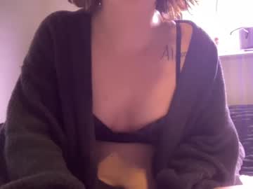 girl Live Porn On Cam with littlehellfire
