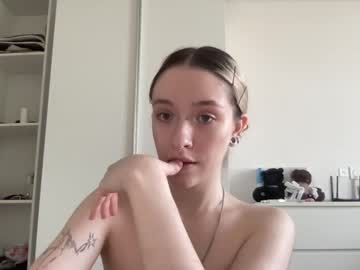 girl Live Porn On Cam with ccrystalluna