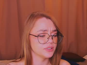 girl Live Porn On Cam with darelhickory