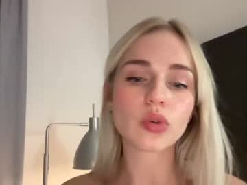 girl Live Porn On Cam with alexagrayfreeforyou