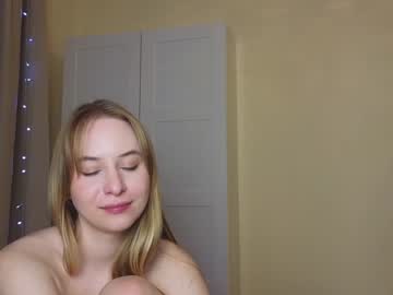 girl Live Porn On Cam with light__fury