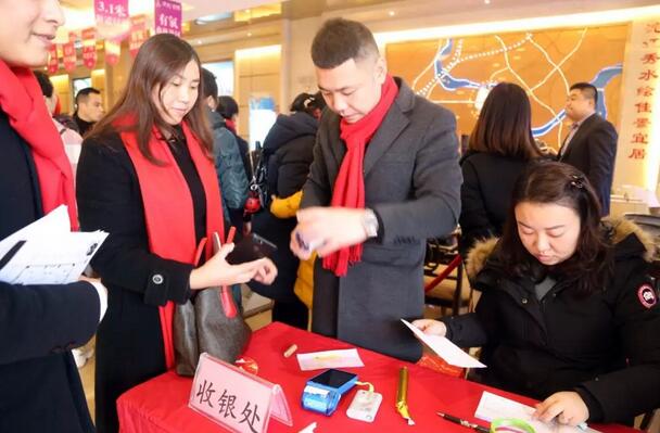 佳乐世纪城绿韵样板间家具拍卖回首|这样的拍卖活动请再来一打!