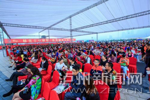 佳乐世纪城&middot;绿韵盛大开盘       3000余名购房者亲临现场
