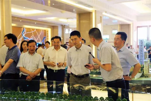 全省统计事情会考察泸州金融商业中心：泸州大都会名堂已经形成