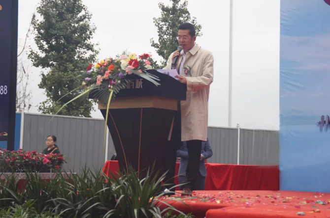 佳乐&middot;江屿城售楼部盛大开放 包机俯瞰乐山新&ldquo;视&rdquo;界